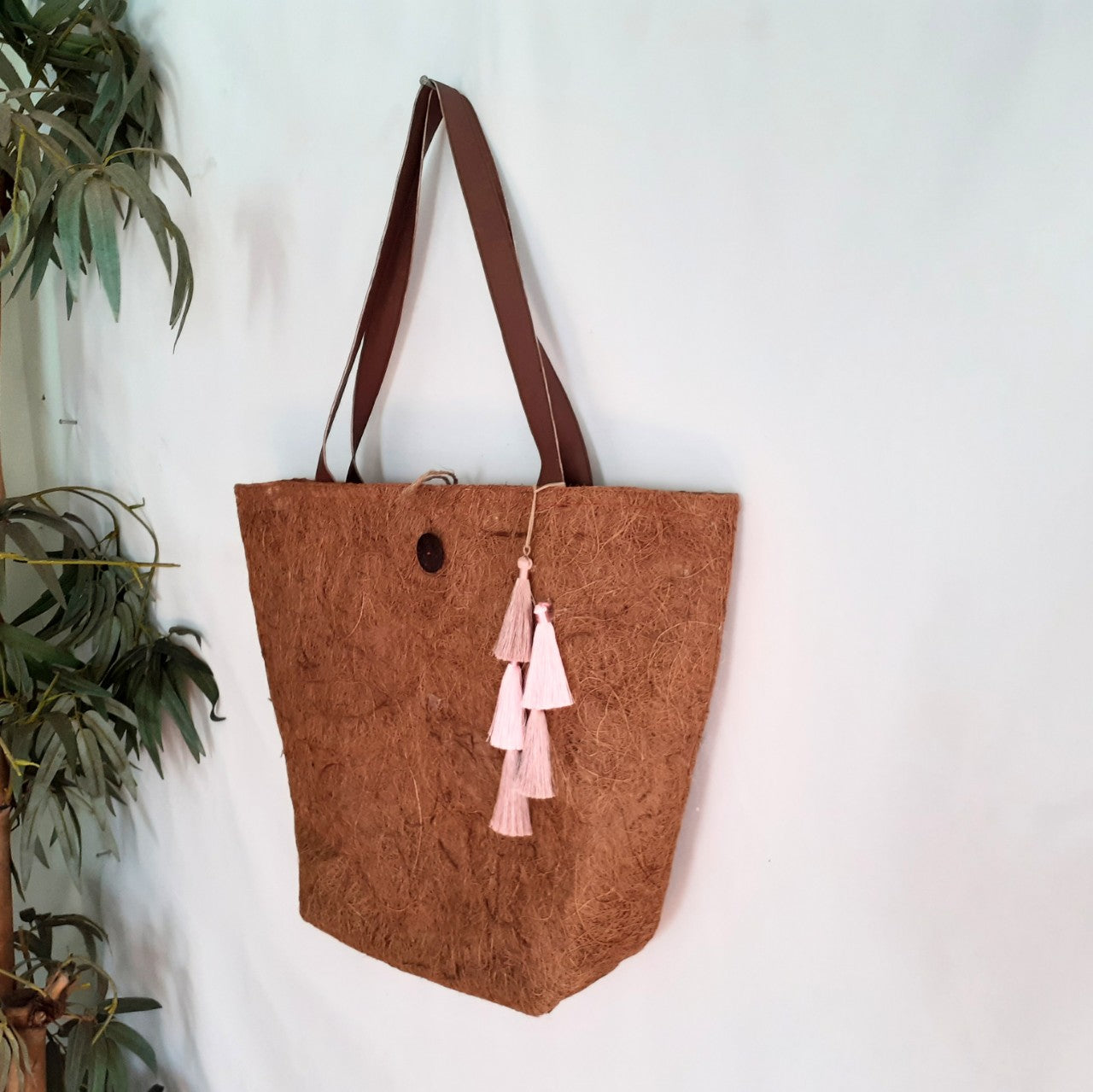 Coconut bag 1 | Handicraft | Hoanghahandicraft-apparel-homedecor